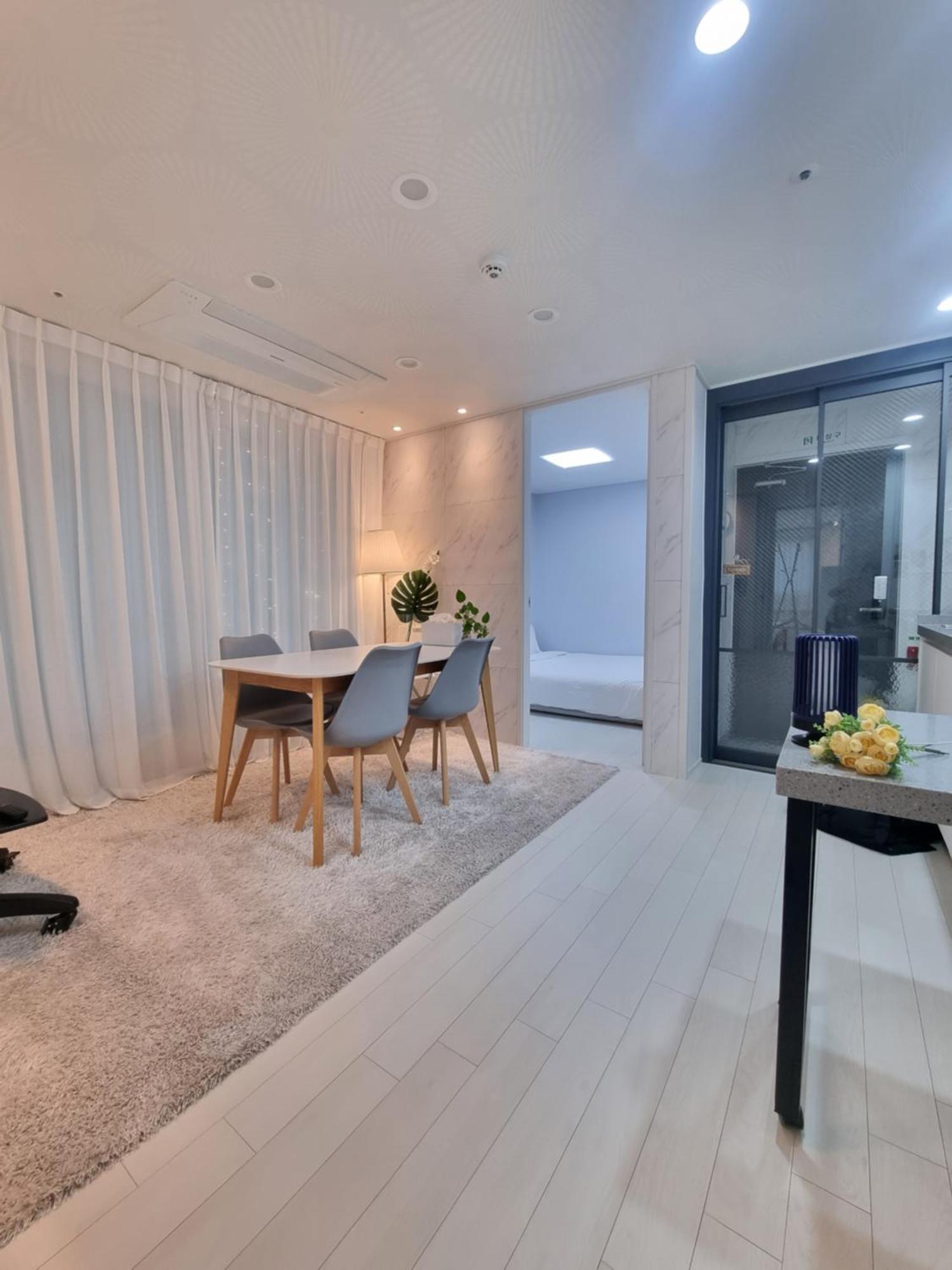 New Building Jeong Lotte World Jamsil Seokchon Kspo Olympic Park Asan Hospital Family Free Parking Apartment Seoul